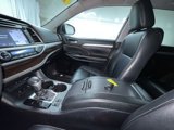 Used 2018 Toyota Highlander XLE image 4