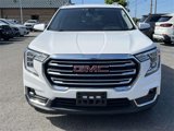 Used 2022 GMC Terrain SLT image 2