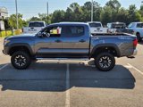 Used 2018 Toyota Tacoma TRD Off-Road w/ TRD Premium Off Road Package image 5