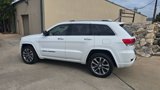 Used 2018 Jeep Grand Cherokee Overland image 2