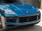 Used 2024 Porsche Cayenne image 5
