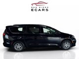 Used 2021 Chrysler Pacifica Touring image 4