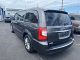 Used 2015 Chrysler Town & Country Touring-L w/ Driver Convenience Group image 4