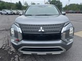 Used 2024 Mitsubishi Outlander SE image 2