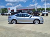Used 2018 Toyota Camry XLE image 2