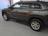 Used 2016 Jeep Cherokee Latitude image 3