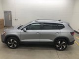 New 2025 Volkswagen Taos SE image 3