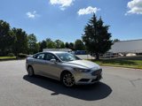 Used 2017 Ford Fusion SE image 2