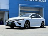 Used 2020 Toyota Camry SE image 2