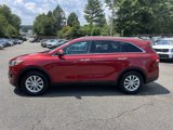 Used 2017 Kia Sorento LX w/ LX Convenience Package image 4