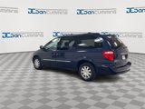 Used 2005 Chrysler Town & Country Touring image 6