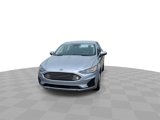 Used 2020 Ford Fusion SE image 3