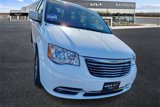 Used 2014 Chrysler Town & Country Touring image 2