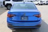 Used 2024 Volkswagen Jetta SE w/ Panoramic Sunroof Package image 5