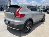 Used 2024 Volvo XC40 B5 Core image 3