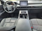 Used 2020 Lincoln Aviator Reserve w/ Elements Package Plus image 4