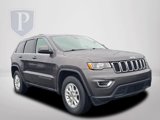 Used 2019 Jeep Grand Cherokee Laredo image 2