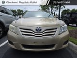 Used 2011 Toyota Camry LE image 2