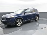 Used 2016 Jeep Cherokee Latitude w/ Cold Weather Group image 2