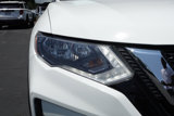 Used 2019 Nissan Rogue SV image 4