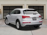 Used 2023 Audi Q5 2.0T Premium w/ Convenience Package image 2