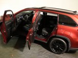 Used 2019 Toyota Highlander SE image 5