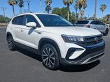 Used 2022 Volkswagen Taos SE image 2