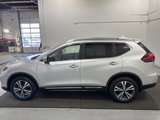 Used 2017 Nissan Rogue SL w/ SL Premium Package image 2