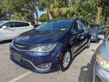 Used 2017 Chrysler Pacifica Touring-L image 3