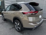 Used 2025 Nissan Rogue SL image 3