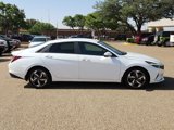 Used 2023 Hyundai Elantra SEL w/ Convenience Package image 5