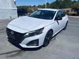 Used 2024 Nissan Altima 2.5 SR image 3