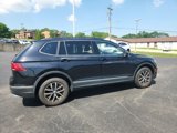 Used 2021 Volkswagen Tiguan SE image 4