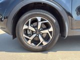 Used 2021 Kia Sportage LX image 3