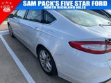 Used 2015 Ford Fusion SE image 3