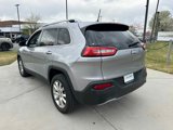 Used 2016 Jeep Cherokee Limited image 5