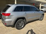 Used 2018 Jeep Grand Cherokee Limited image 3