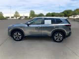 Used 2023 Nissan Rogue SV image 4