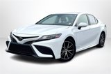 Used 2024 Toyota Camry SE image 2