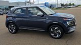 Used 2022 Hyundai Venue Limited image 2
