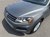 Used 2014 Volkswagen Touareg Sport image 4