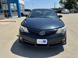 Used 2014 Toyota Camry SE image 2