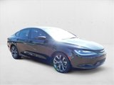Used 2015 Chrysler 200 S image 3