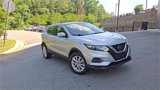 Used 2021 Nissan Rogue Sport S image 2