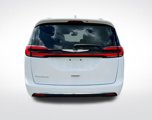 Used 2022 Chrysler Pacifica Touring-L image 5