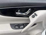 Used 2021 Nissan Rogue Sport SV image 3