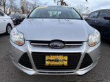 Used 2012 Ford Focus SE w/ SE Winter Pkg image 3