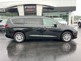 Used 2021 Chrysler Voyager Lxi image 2