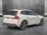 Used 2019 Volvo XC60 T5 Momentum w/ Multimedia Package image 5