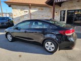 Used 2017 Kia Forte LX image 4